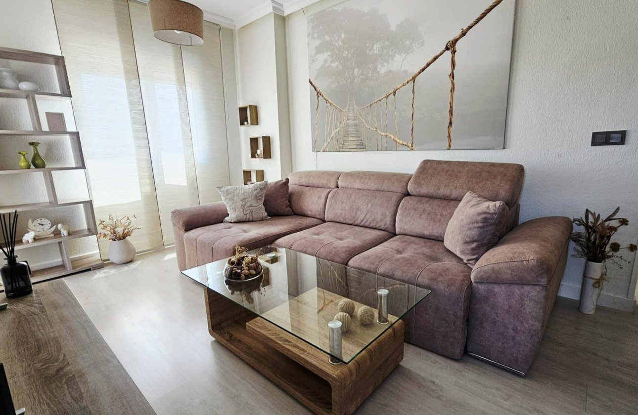 Revente - Appartement -
Torrevieja - Nueva Torrevieja