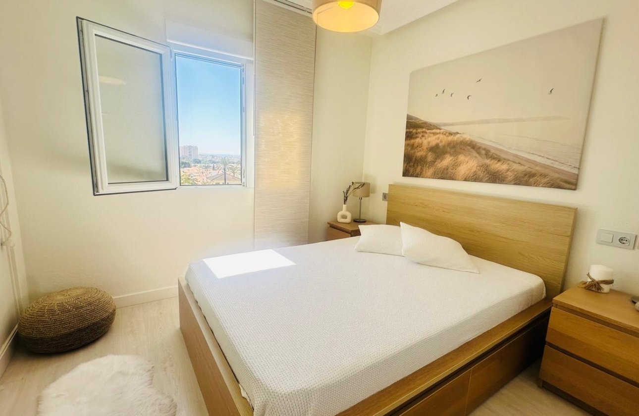 Revente - Appartement -
Torrevieja - Nueva Torrevieja