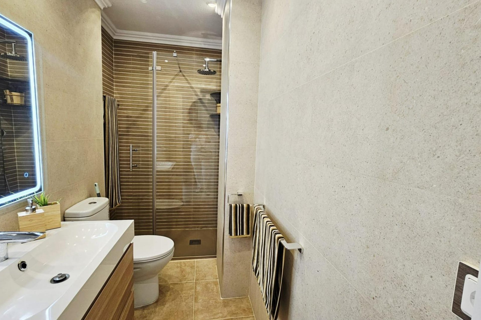 Revente - Appartement -
Torrevieja - Nueva Torrevieja