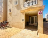 Revente - Appartement -
Torrevieja - Nueva Torrevieja