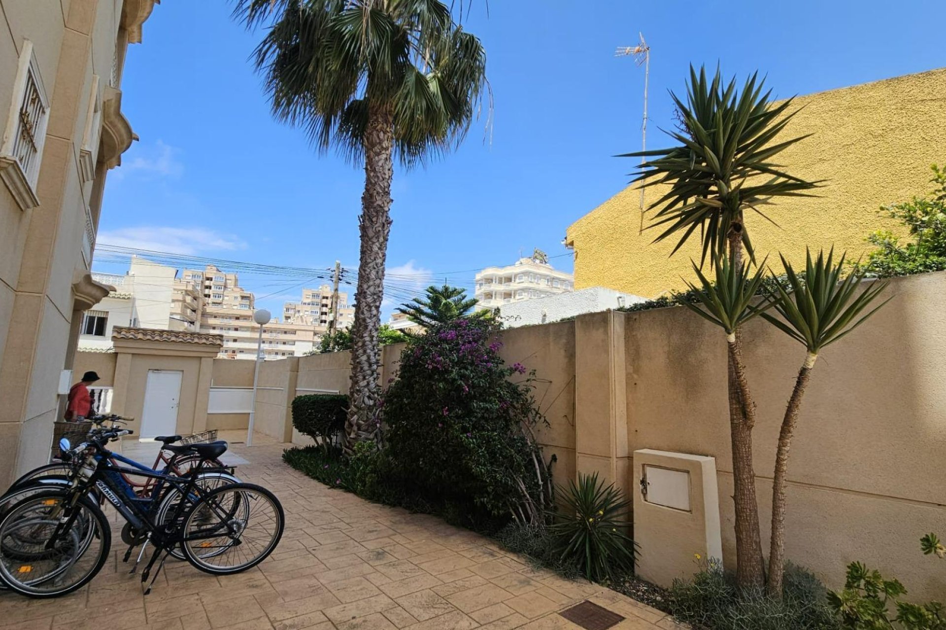 Revente - Appartement -
Torrevieja - Nueva Torrevieja