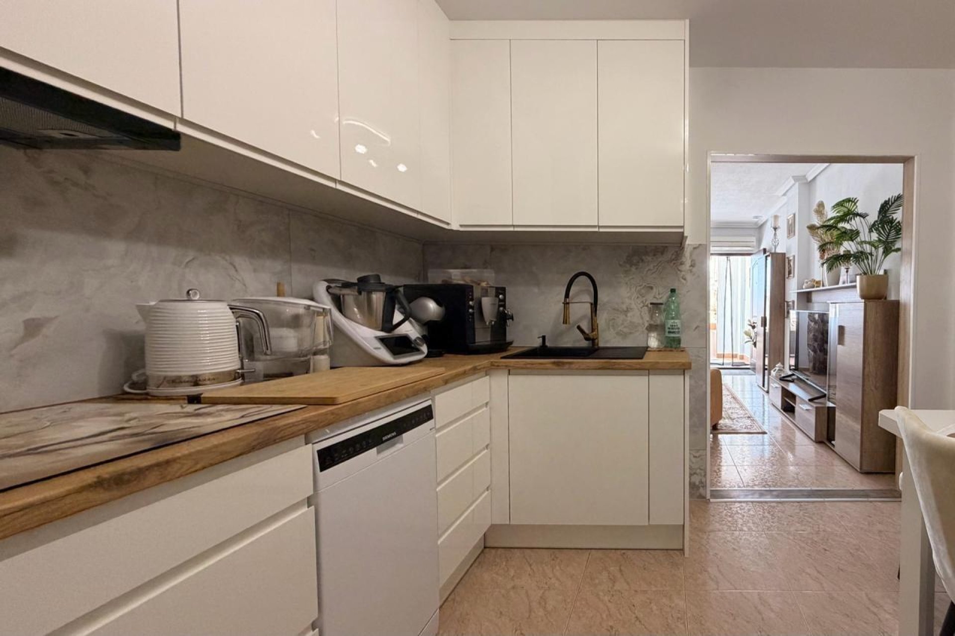 Revente - Appartement -
Torrevieja - Nueva Torrevieja