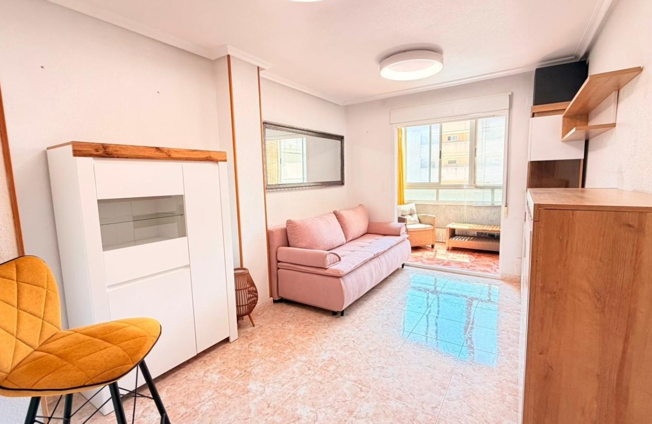 Revente - Appartement -
Torrevieja - Nueva Torrevieja