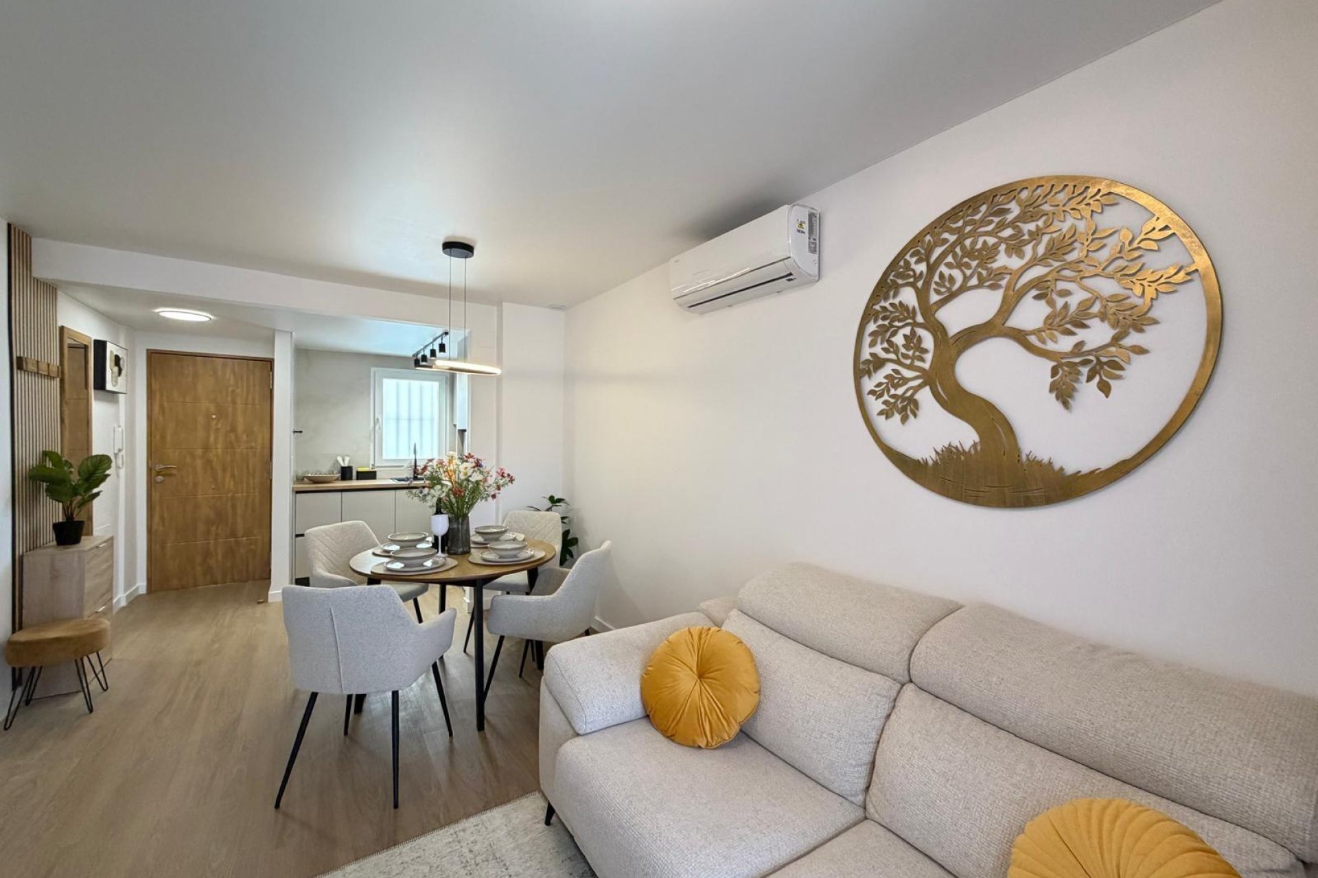 Revente - Appartement -
Torrevieja - Nueva Torrevieja