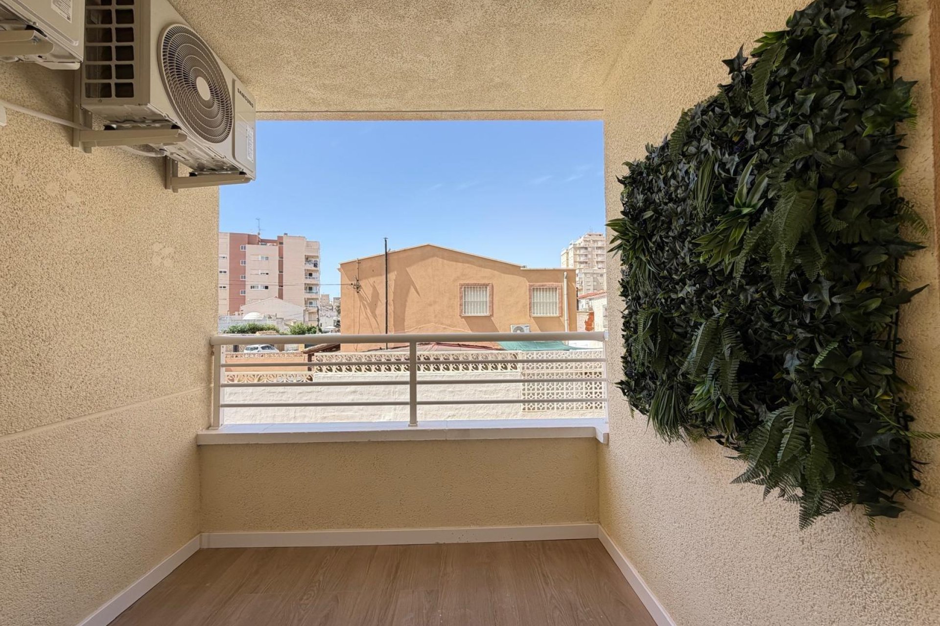 Revente - Appartement -
Torrevieja - Nueva Torrevieja