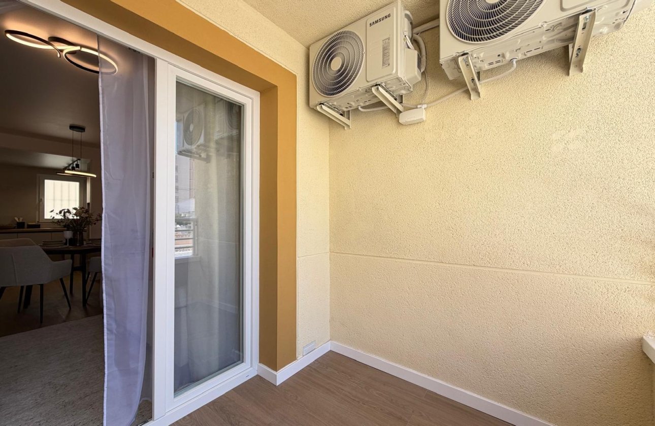 Revente - Appartement -
Torrevieja - Nueva Torrevieja
