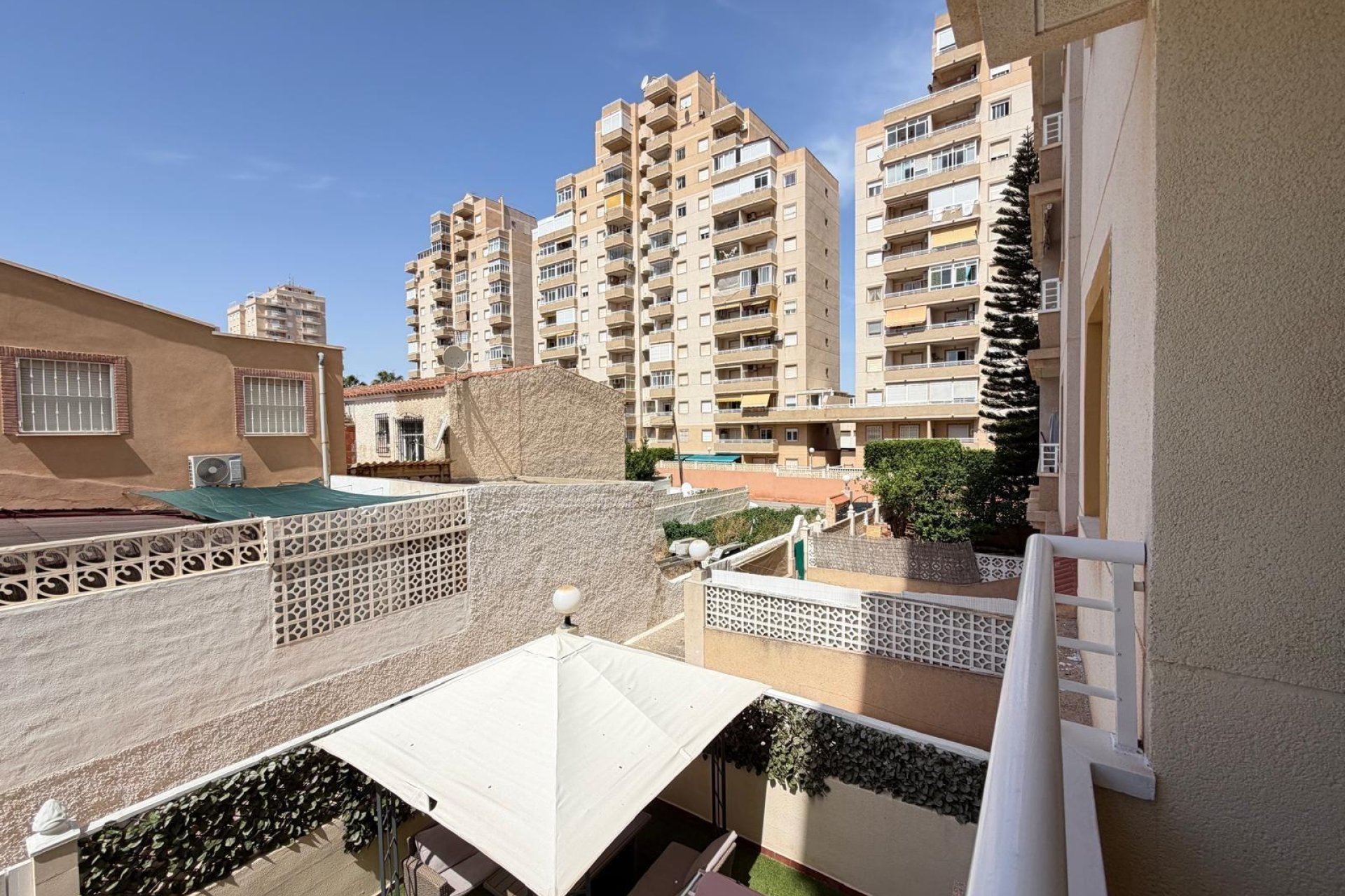 Revente - Appartement -
Torrevieja - Nueva Torrevieja
