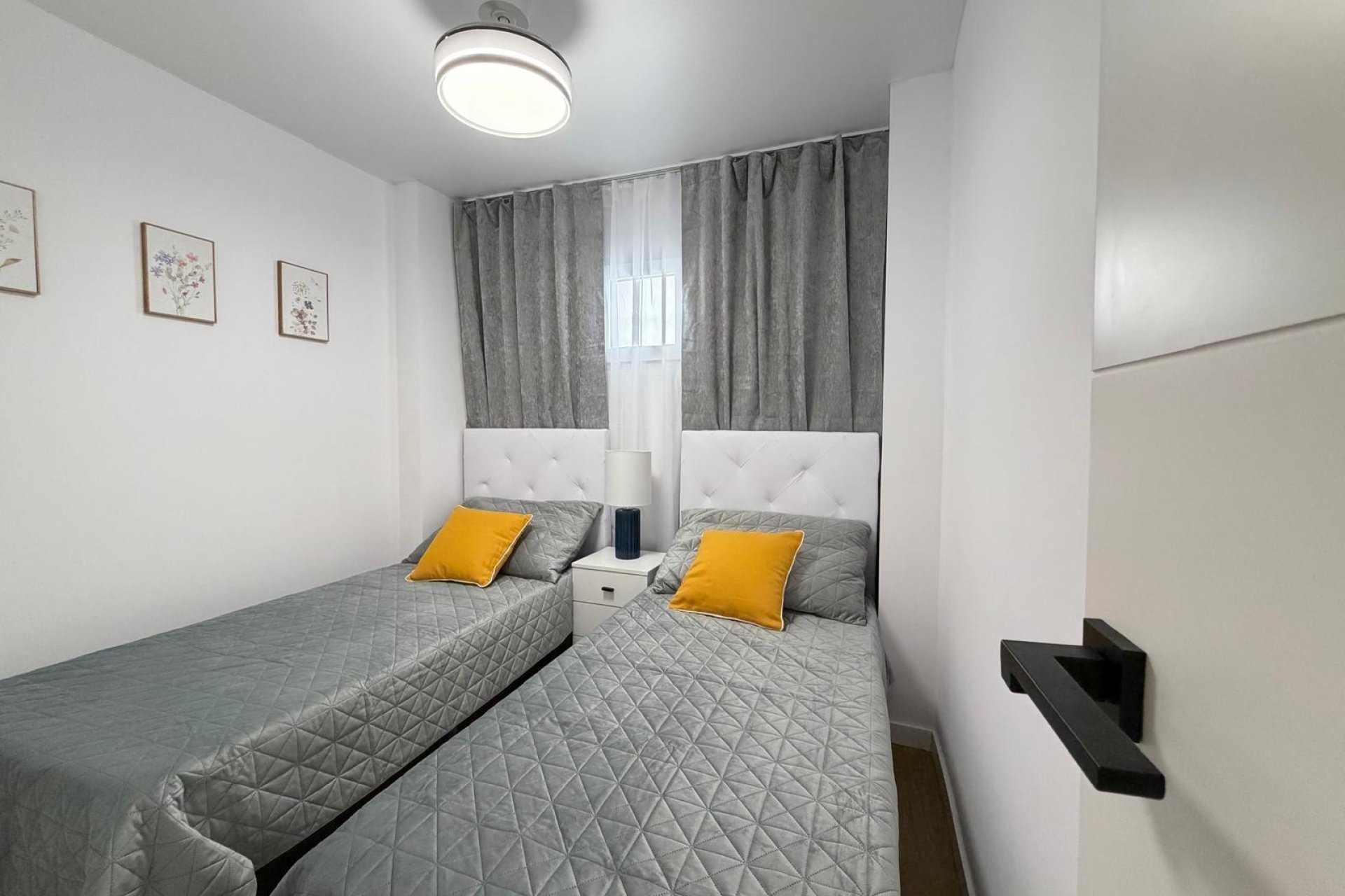 Revente - Appartement -
Torrevieja - Nueva Torrevieja