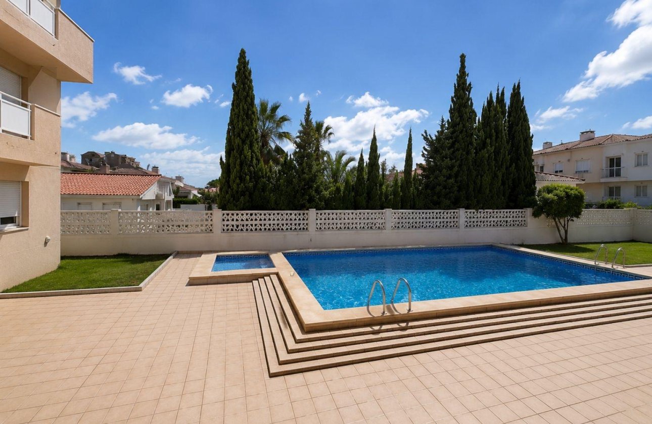Revente - Appartement -
Torrevieja - Nueva Torrevieja
