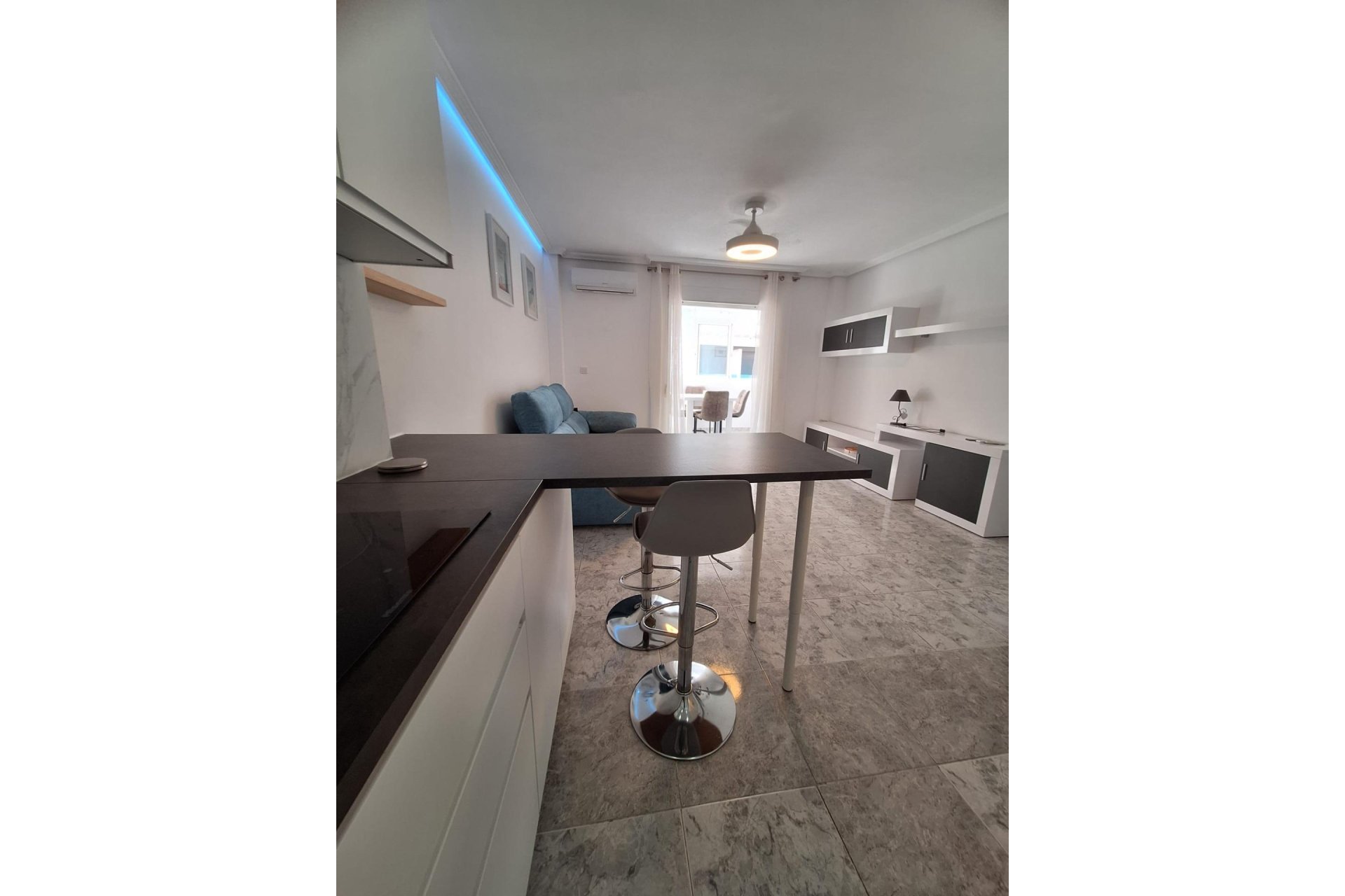 Revente - Appartement -
Torrevieja - Nueva Torrevieja