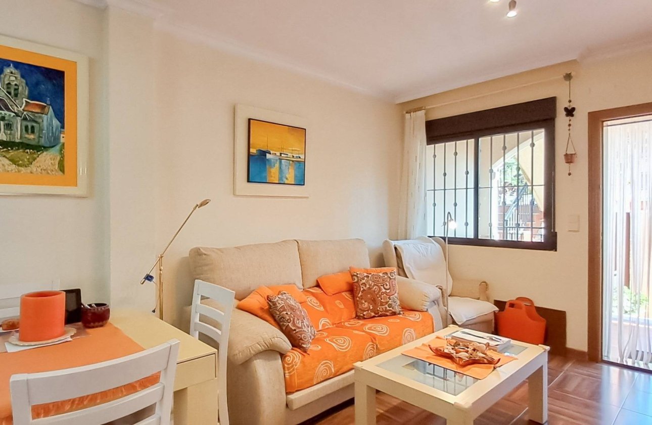 Revente - Appartement -
Torrevieja - Parque Acuático - Sector 25