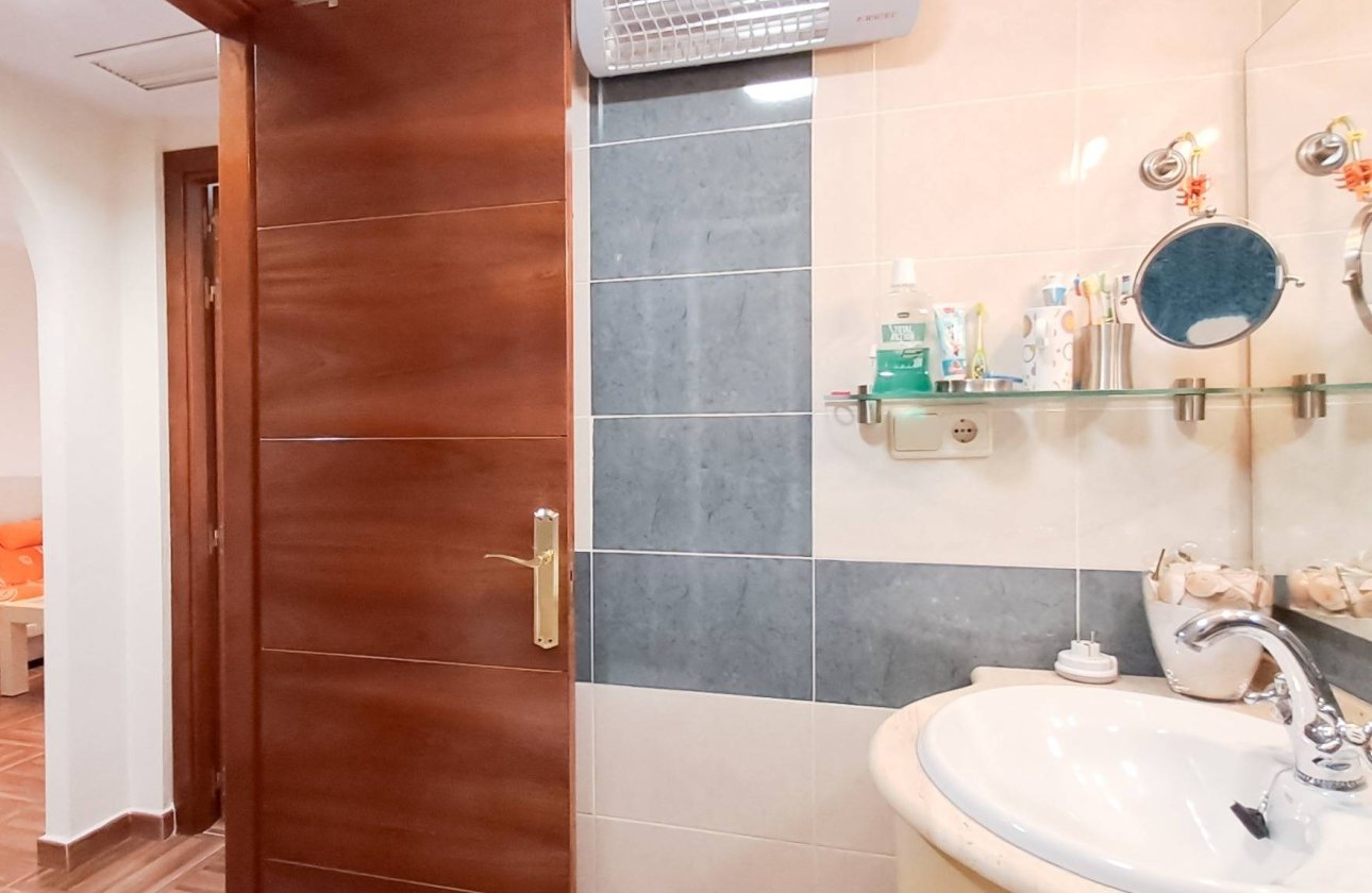 Revente - Appartement -
Torrevieja - Parque Acuático - Sector 25