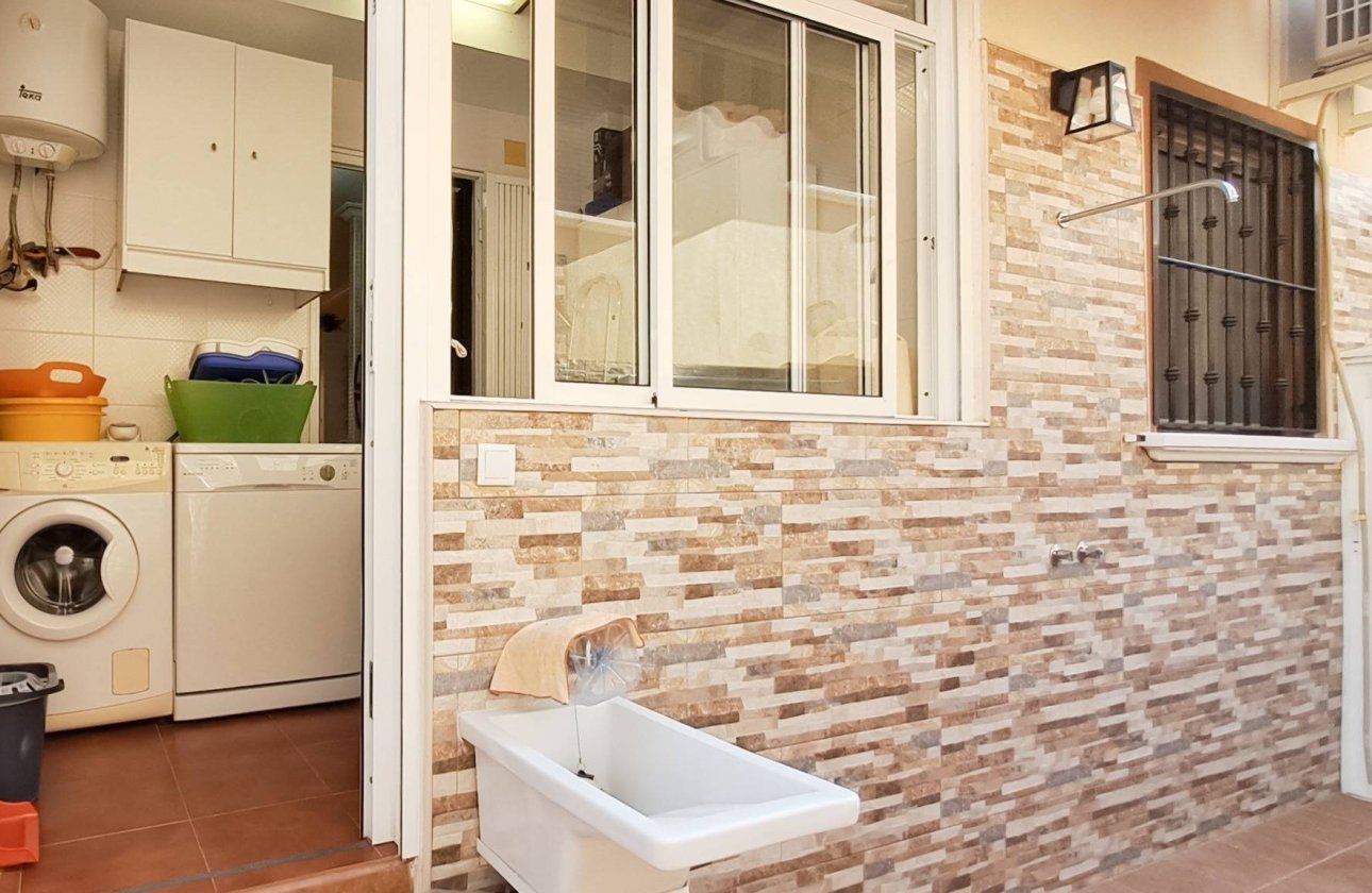 Revente - Appartement -
Torrevieja - Parque Acuático - Sector 25