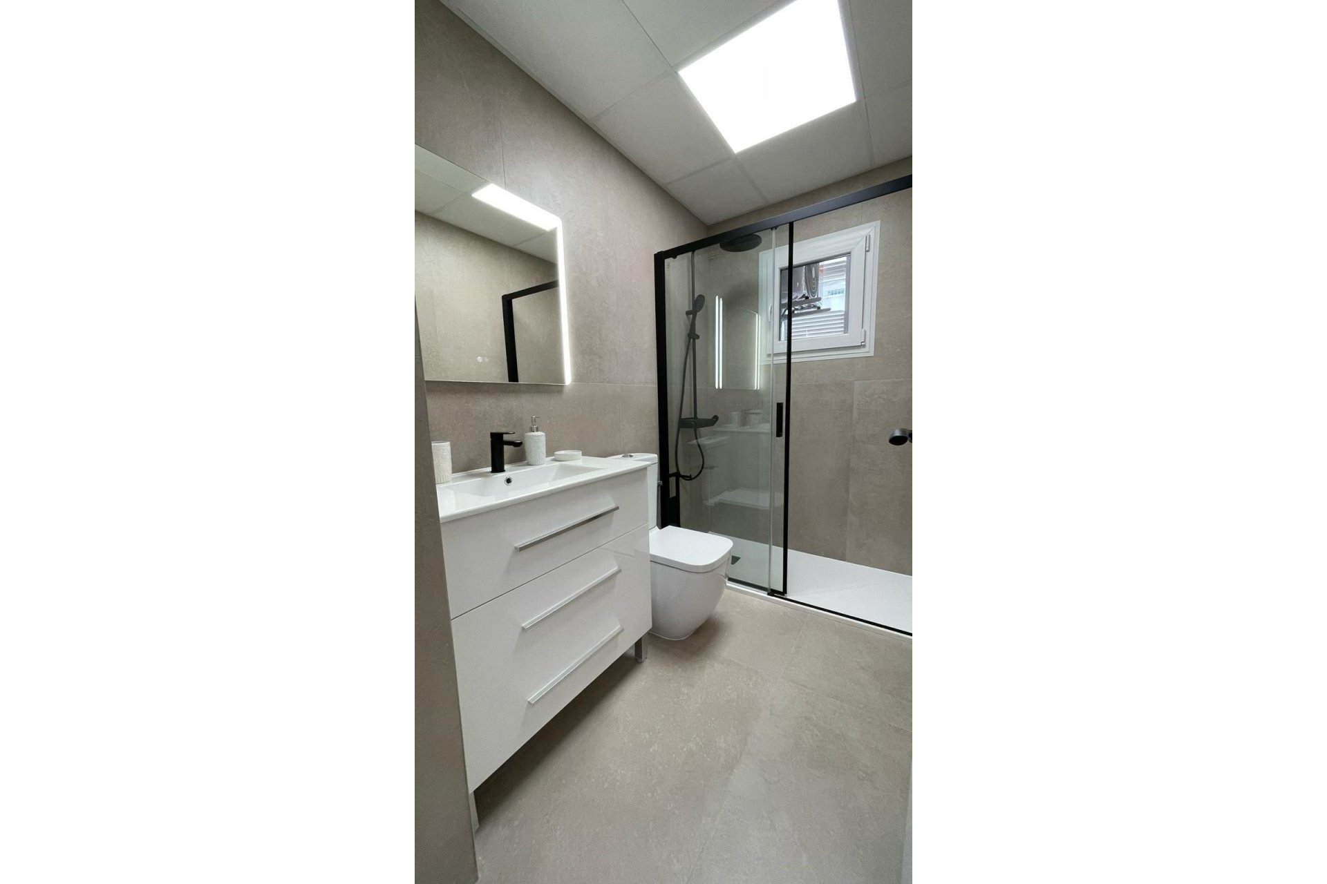 Revente - Appartement -
Torrevieja - PARQUE DE LAS NACIONES