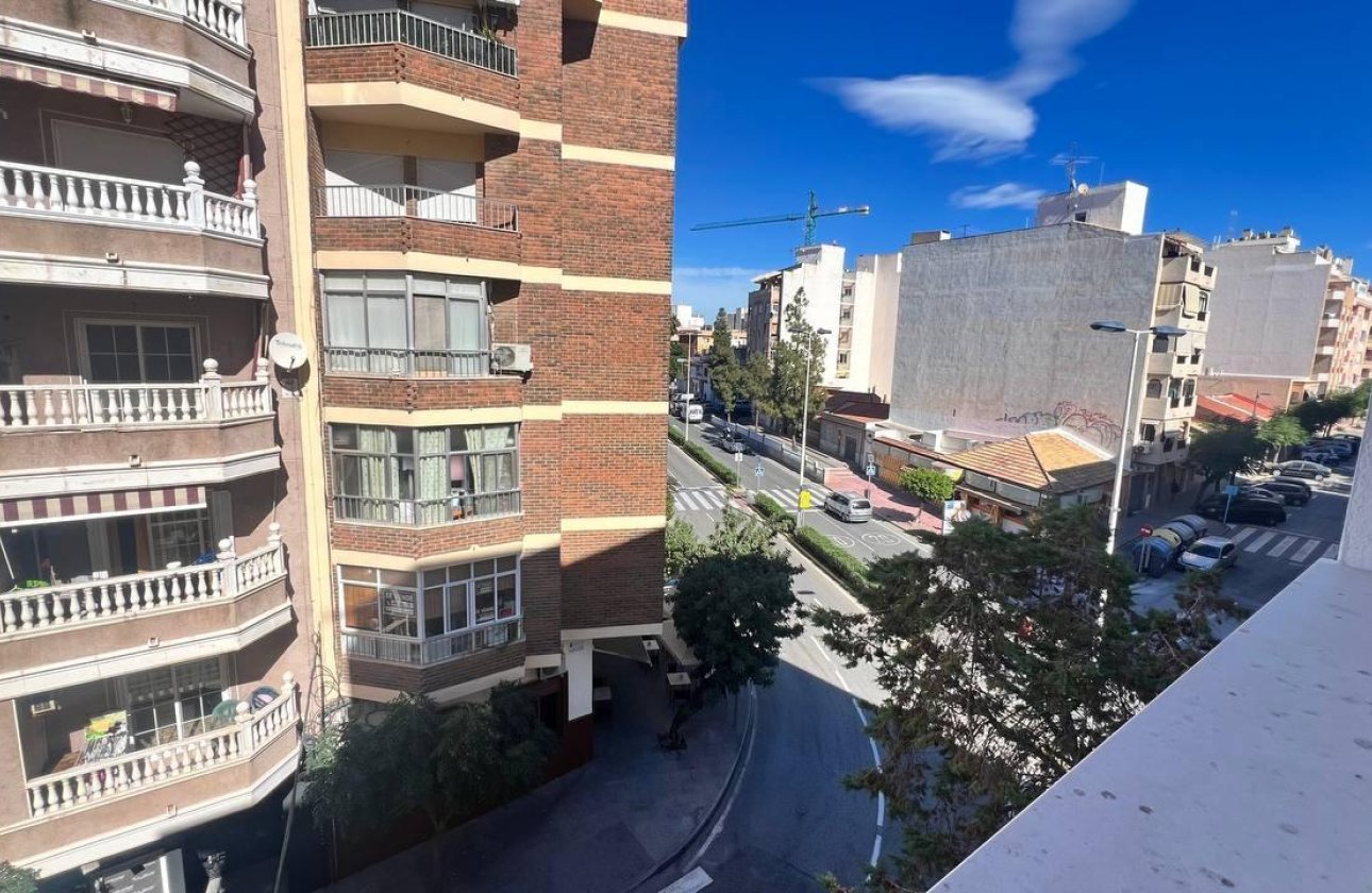 Revente - Appartement -
Torrevieja - PARQUE DE LAS NACIONES