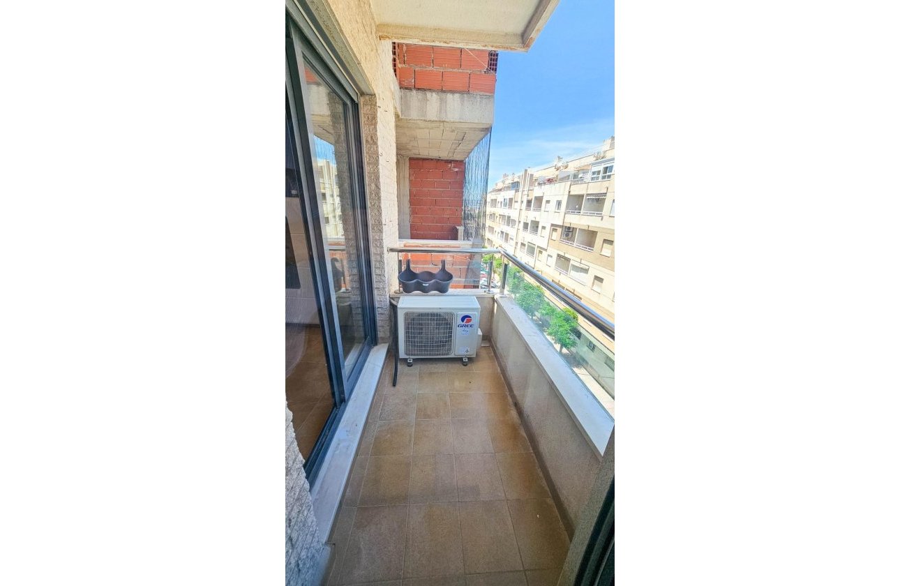 Revente - Appartement -
Torrevieja - PARQUE DE LAS NACIONES
