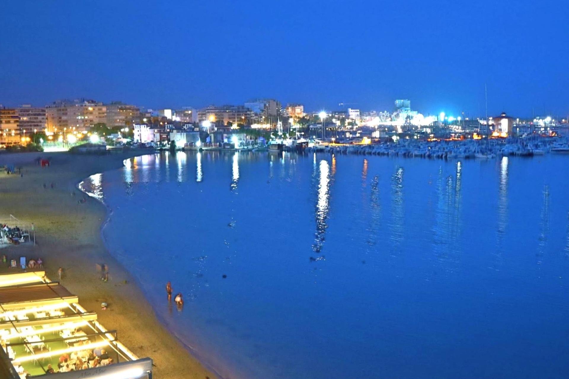 Revente - Appartement -
Torrevieja - PARQUE DE LAS NACIONES