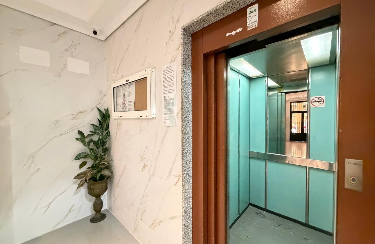 Revente - Appartement -
Torrevieja - PARQUE DE LAS NACIONES