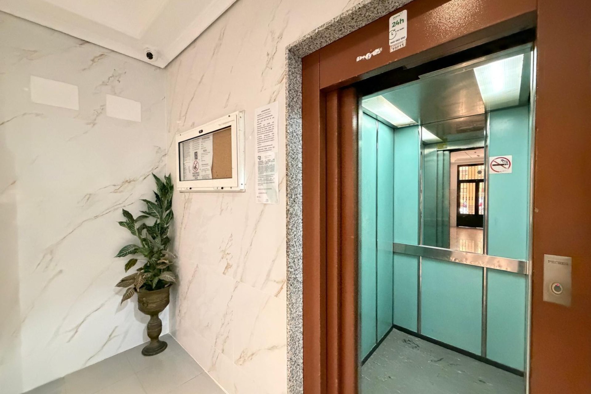 Revente - Appartement -
Torrevieja - PARQUE DE LAS NACIONES