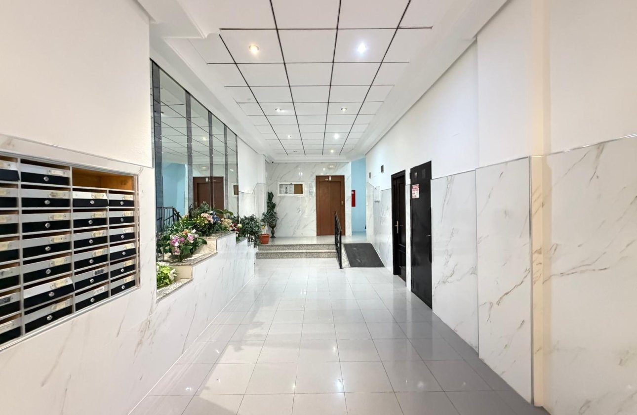 Revente - Appartement -
Torrevieja - PARQUE DE LAS NACIONES