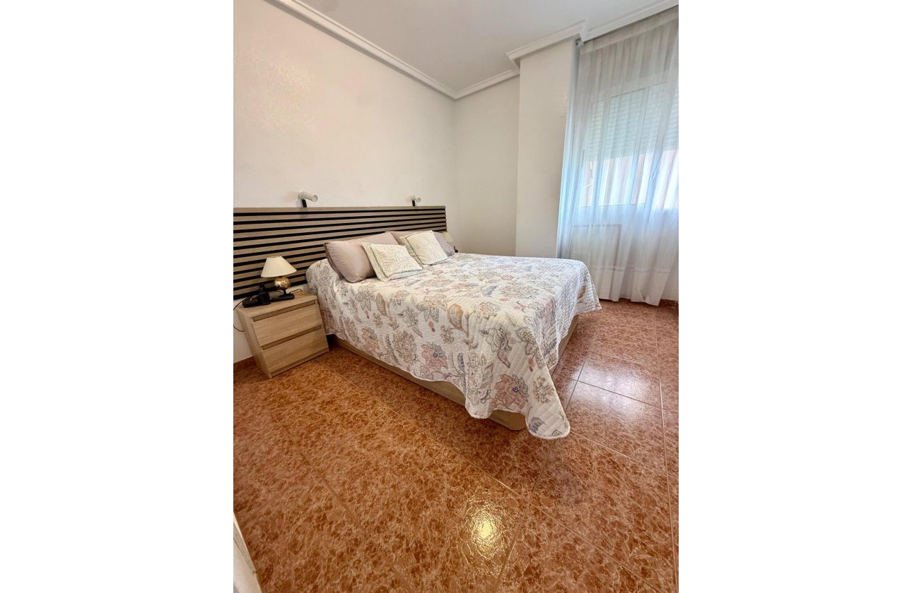 Revente - Appartement -
Torrevieja - PARQUE DE LAS NACIONES
