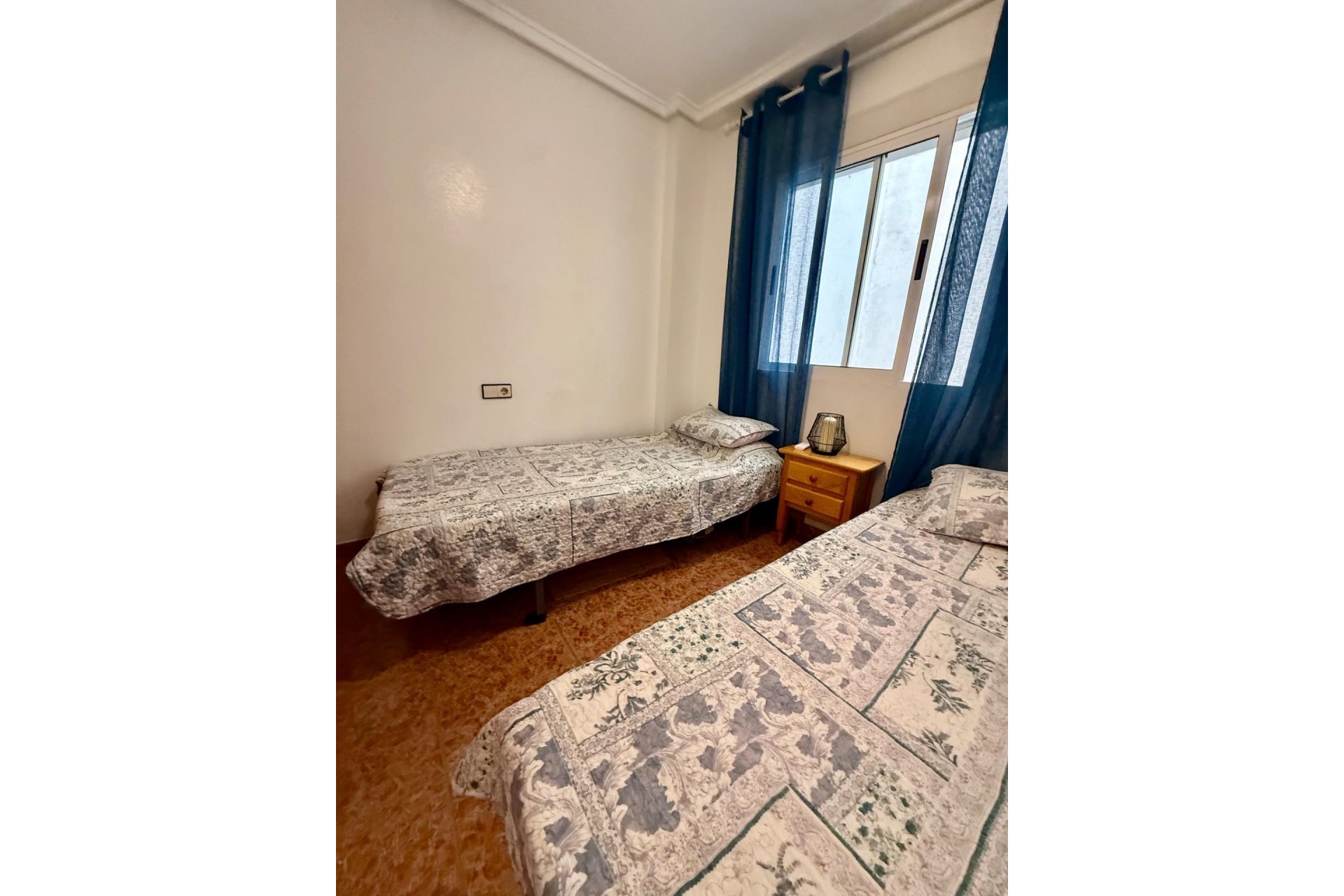 Revente - Appartement -
Torrevieja - PARQUE DE LAS NACIONES