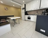 Revente - Appartement -
Torrevieja - Paseo Maritimo