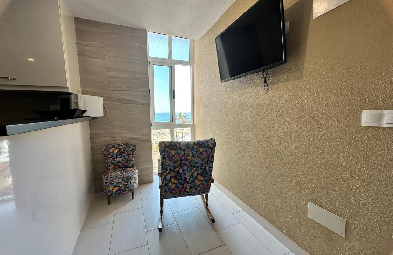 Revente - Appartement -
Torrevieja - Paseo Maritimo