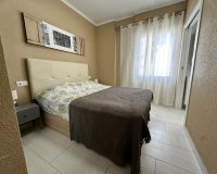 Revente - Appartement -
Torrevieja - Paseo Maritimo