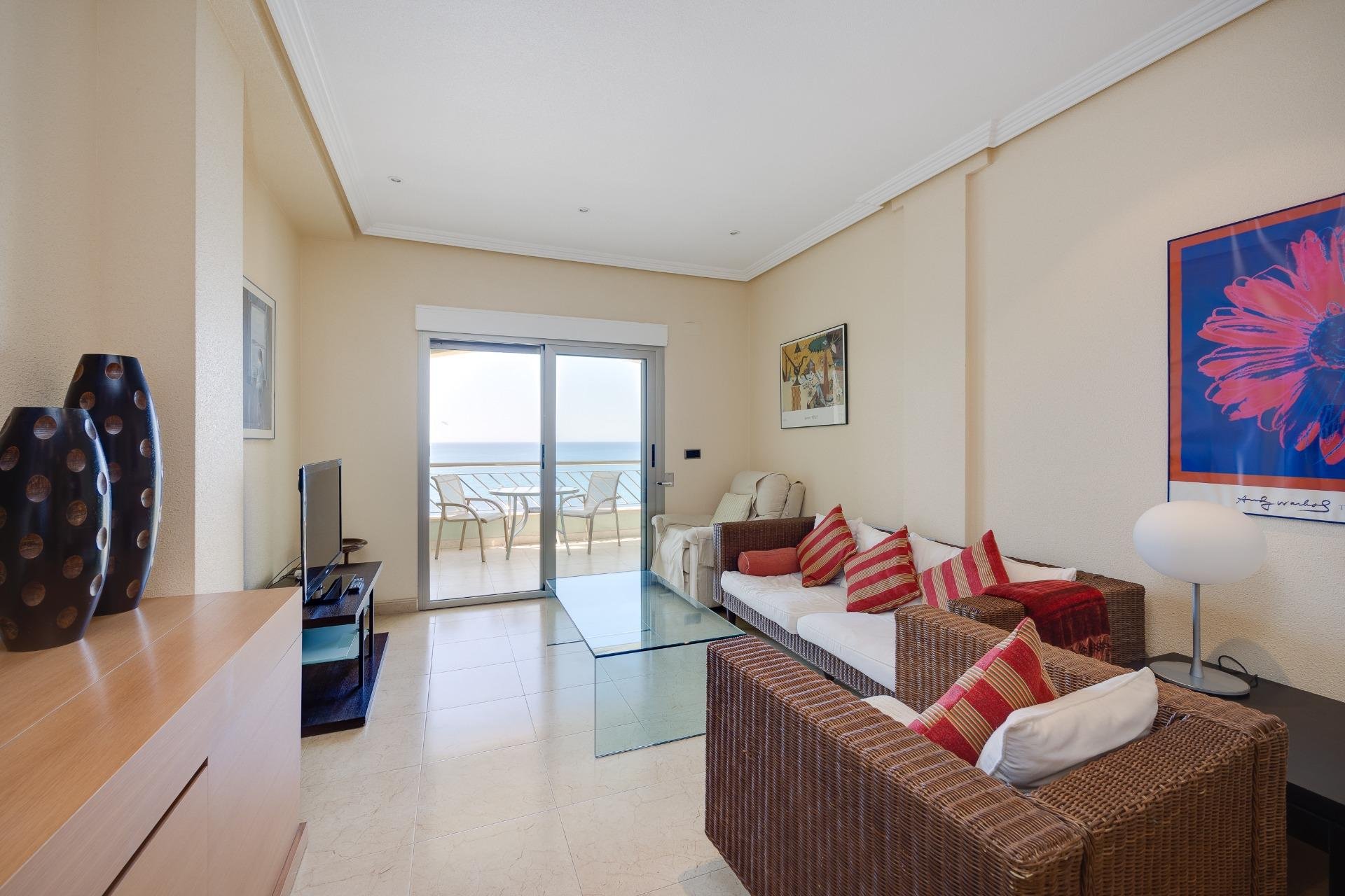 Revente - Appartement -
Torrevieja - Paseo Maritimo