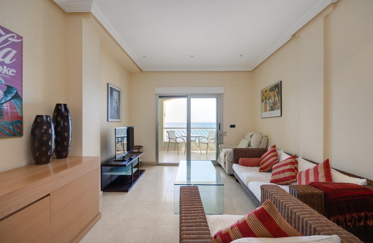 Revente - Appartement -
Torrevieja - Paseo Maritimo