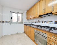 Revente - Appartement -
Torrevieja - Paseo Maritimo
