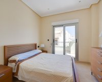Revente - Appartement -
Torrevieja - Paseo Maritimo