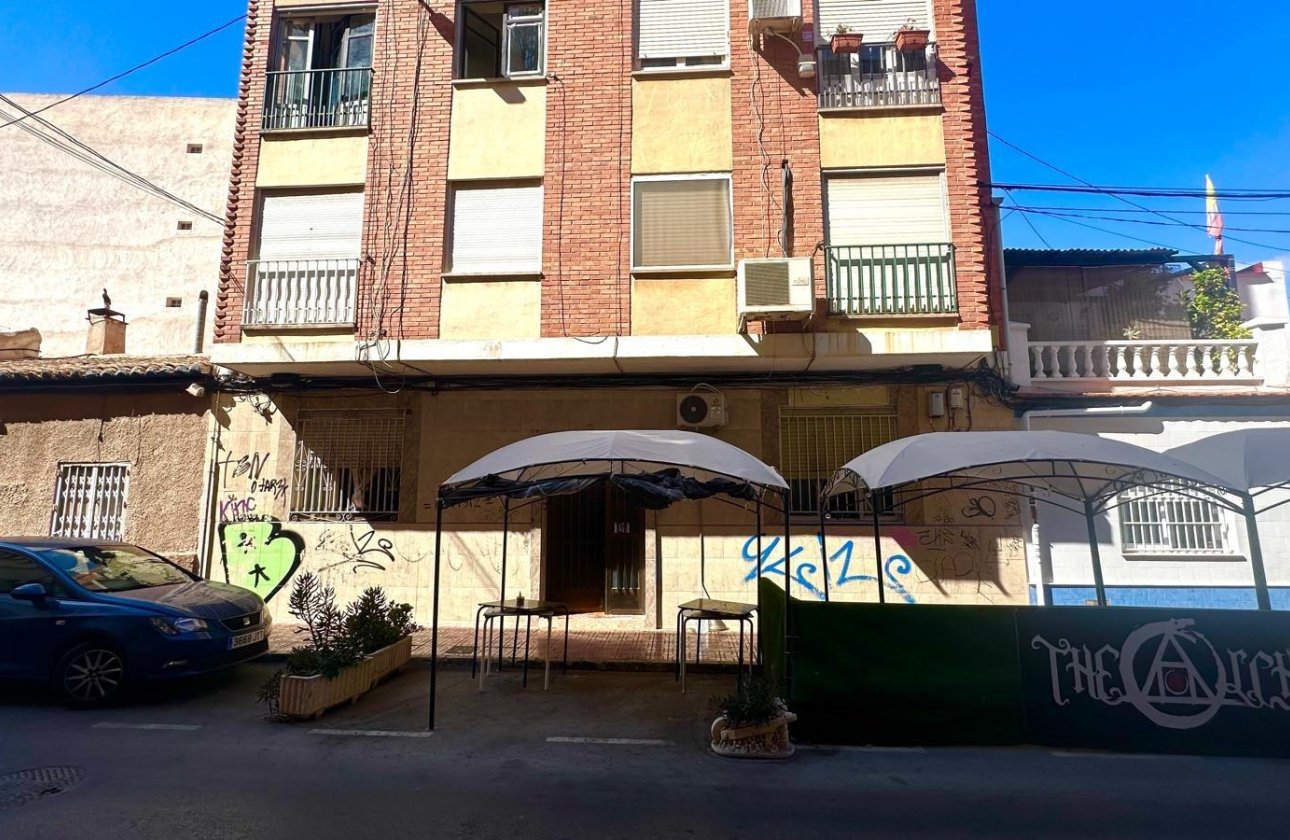 Revente - Appartement -
Torrevieja - Paseo Maritimo