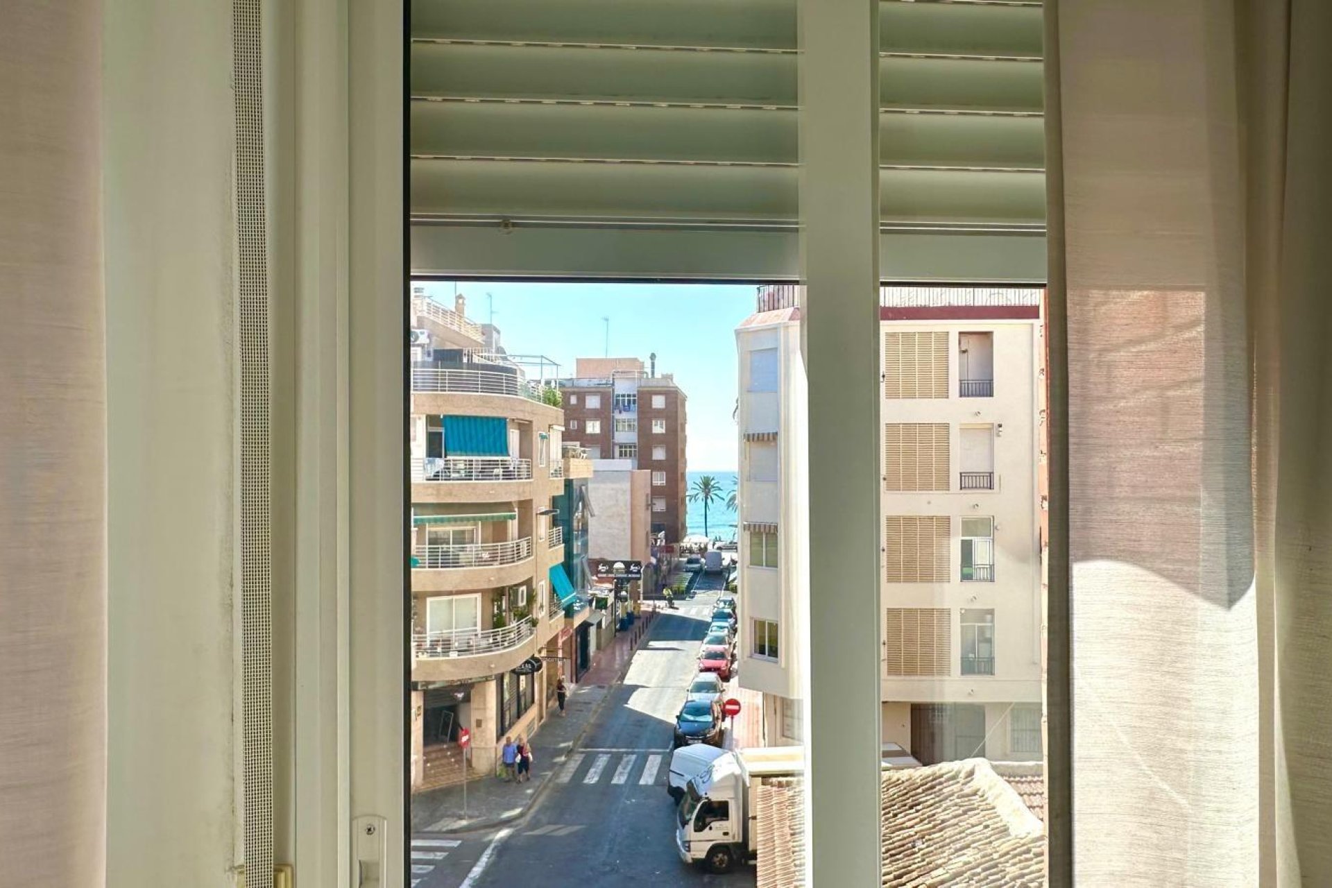 Revente - Appartement -
Torrevieja - Paseo Maritimo