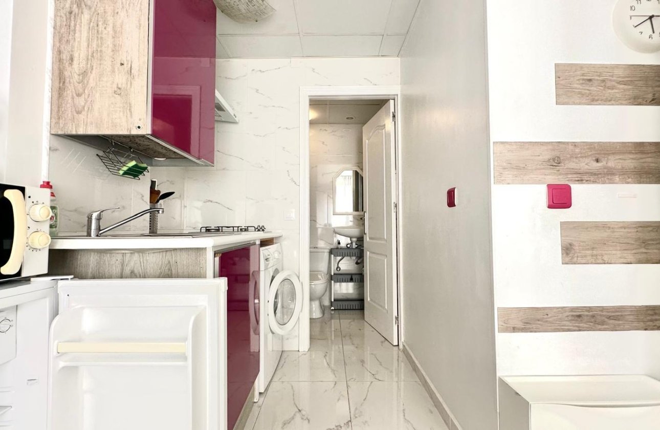 Revente - Appartement -
Torrevieja - Paseo Maritimo