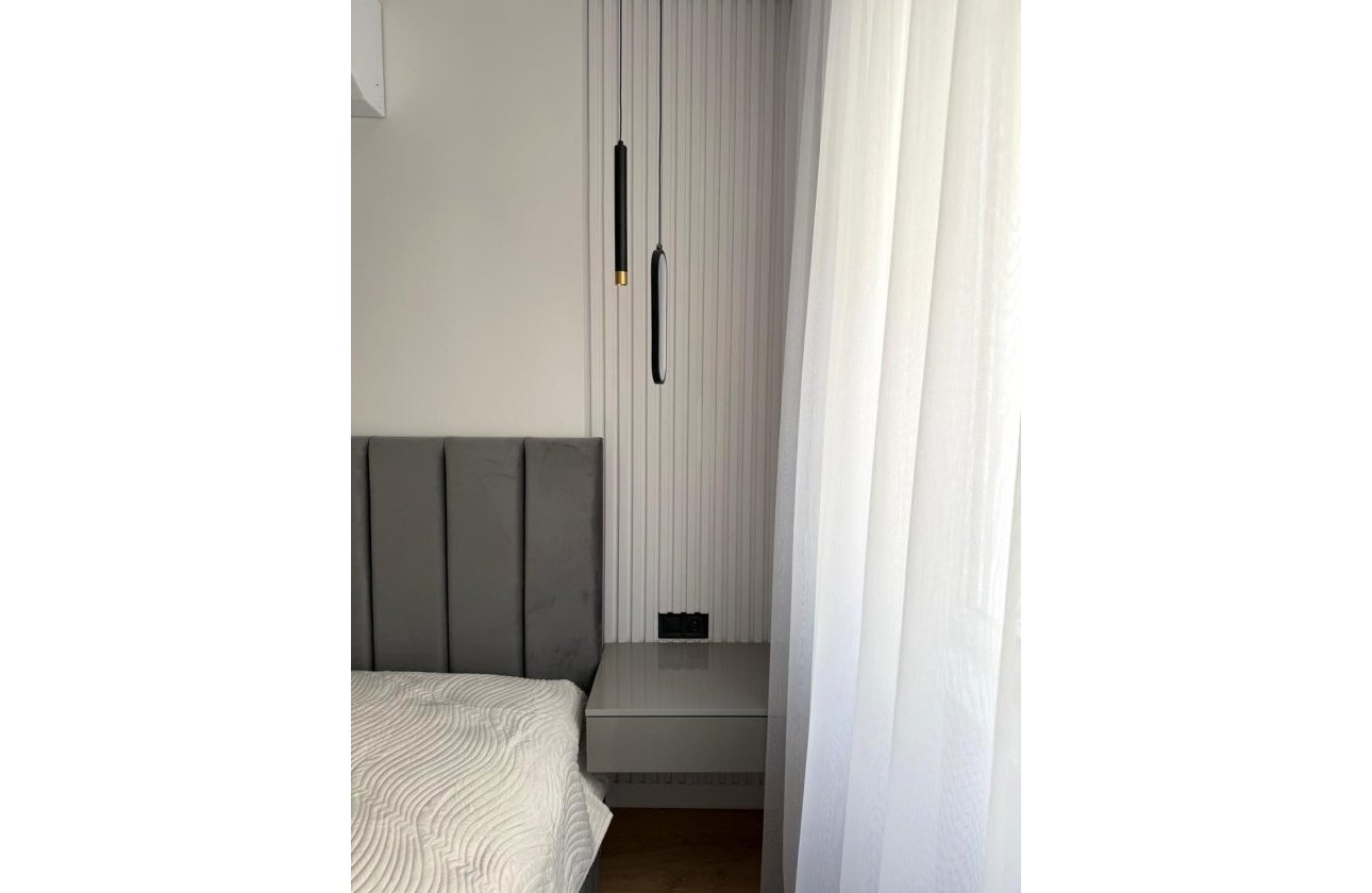 Revente - Appartement -
Torrevieja - Paseo Maritimo