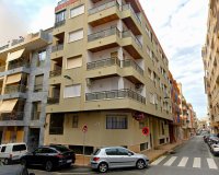 Revente - Appartement -
Torrevieja - Paseo Maritimo