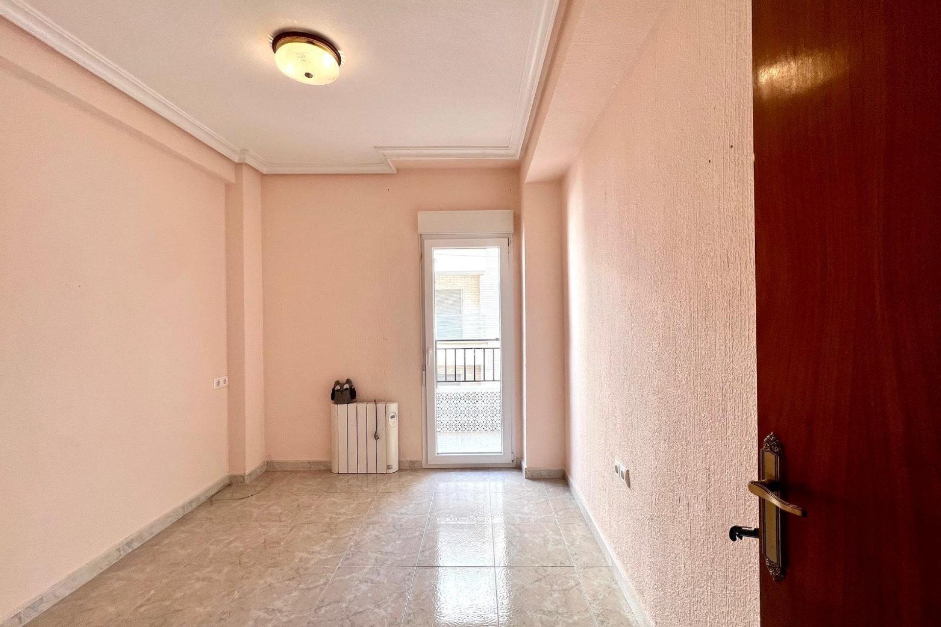 Revente - Appartement -
Torrevieja - Paseo Maritimo