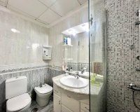 Revente - Appartement -
Torrevieja - Paseo Maritimo