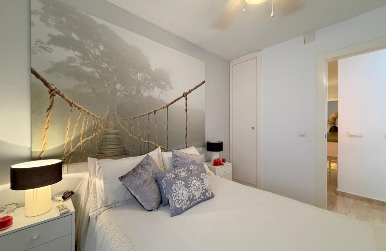 Revente - Appartement -
Torrevieja - Paseo Maritimo