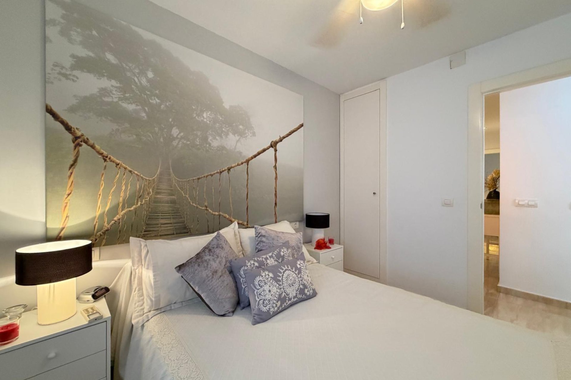 Revente - Appartement -
Torrevieja - Paseo Maritimo