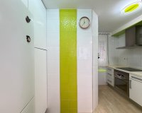 Revente - Appartement -
Torrevieja - Paseo Maritimo