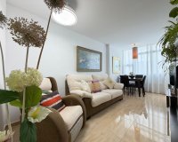 Revente - Appartement -
Torrevieja - Paseo Maritimo