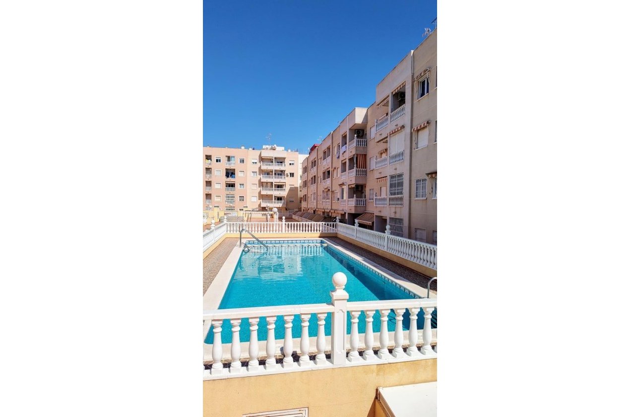 Revente - Appartement -
Torrevieja - Playa de los Locos