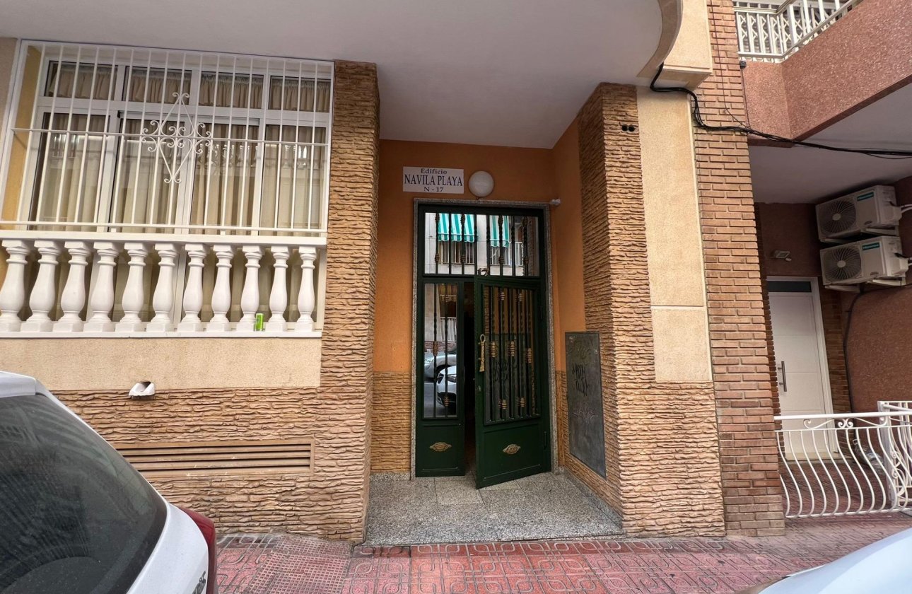 Revente - Appartement -
Torrevieja - Playa de los Locos