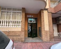 Revente - Appartement -
Torrevieja - Playa de los Locos
