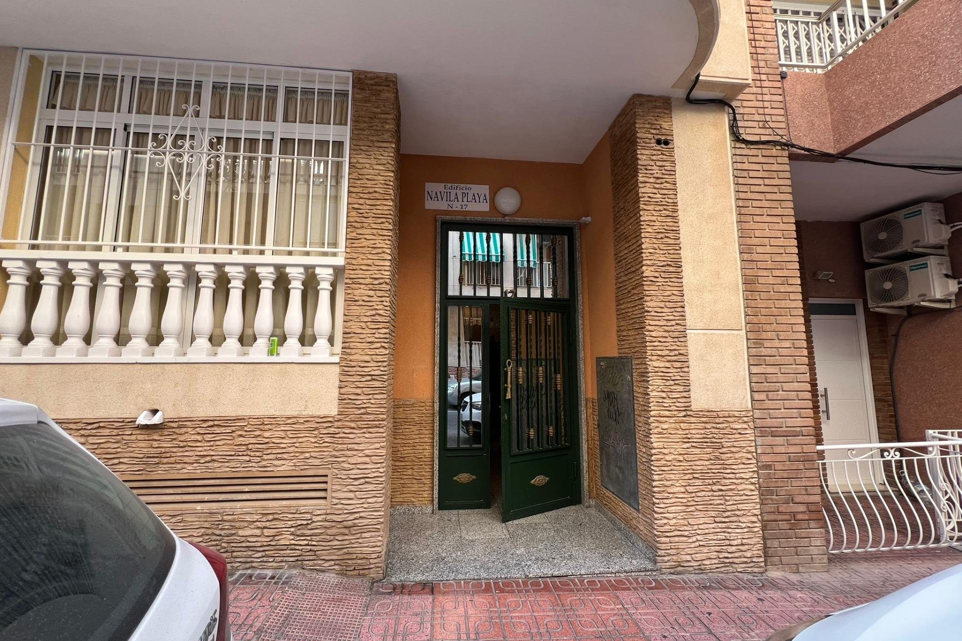 Revente - Appartement -
Torrevieja - Playa de los Locos