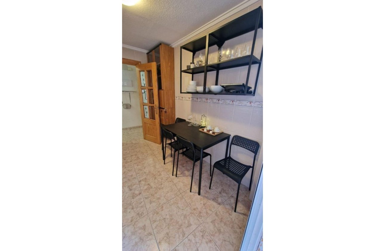 Revente - Appartement -
Torrevieja - Playa de los Locos