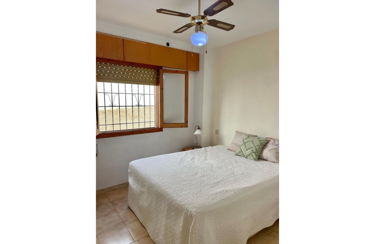 Revente - Appartement -
Torrevieja - Playa de los Locos